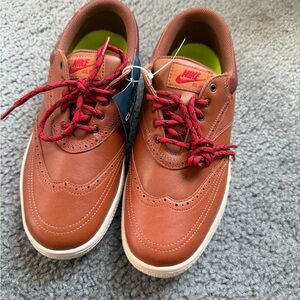 NEW Nike Men's Brown Leather Golf Shoes